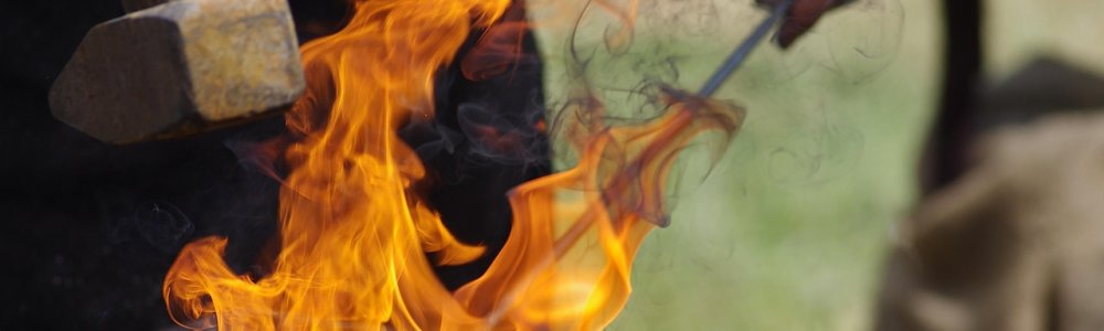 Forno da forgiatura: strumento tradizionale del fabbro